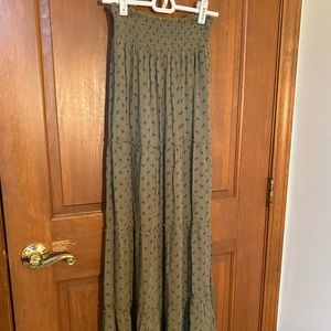Green boho maxi skirt *so cute for fall!!